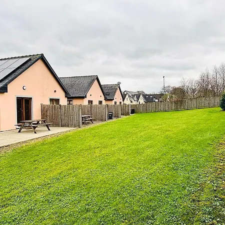 Boru Walk Townhouse -stylish & Modern Killaloe