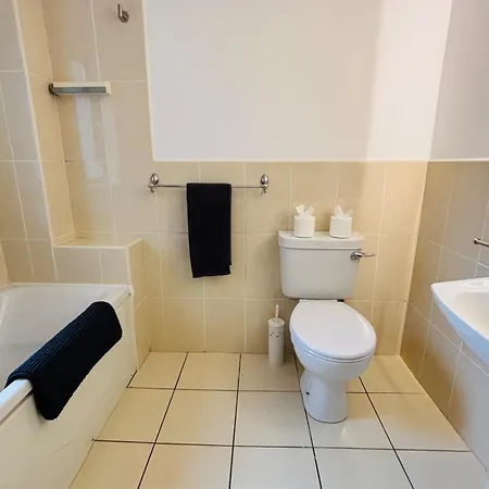 Boru Walk Townhouse -stylish & Modern بيت للعطل كيلالوي