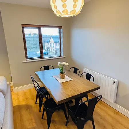 Boru Walk Townhouse -stylish & Modern Semesterbostad