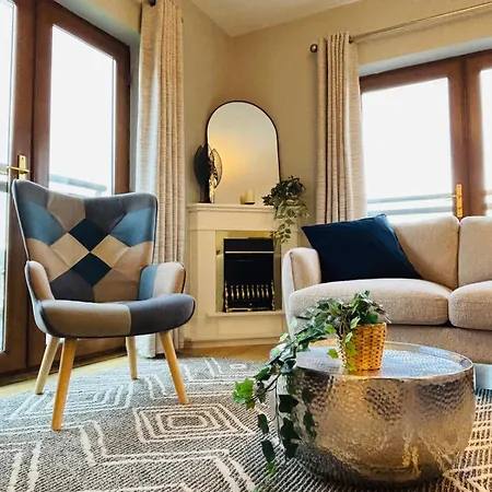 Boru Walk Townhouse -stylish & Modern Killaloe