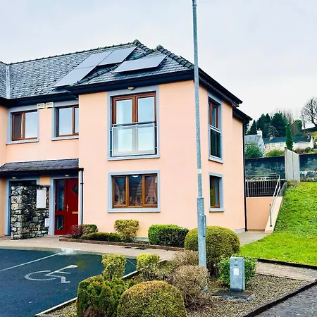 Boru Walk Townhouse -stylish & Modern Semesterbostad