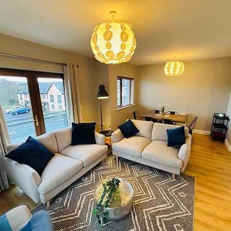 Boru Walk Townhouse -stylish & Modern Killaloe