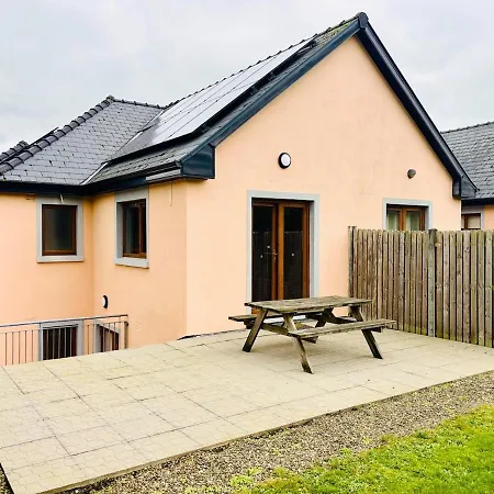 Boru Walk Townhouse -stylish & Modern *