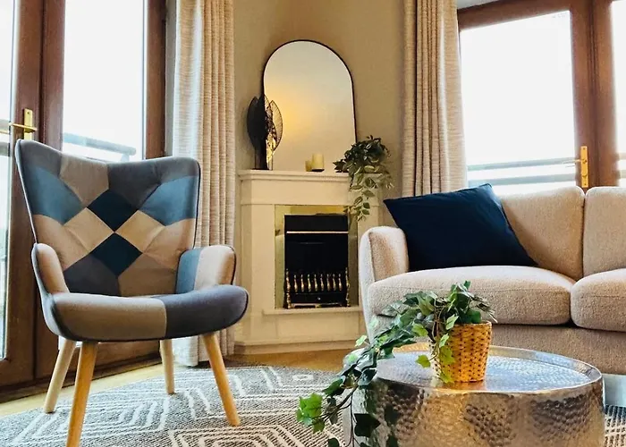 Boru Walk Townhouse -stylish & Modern Killaloe