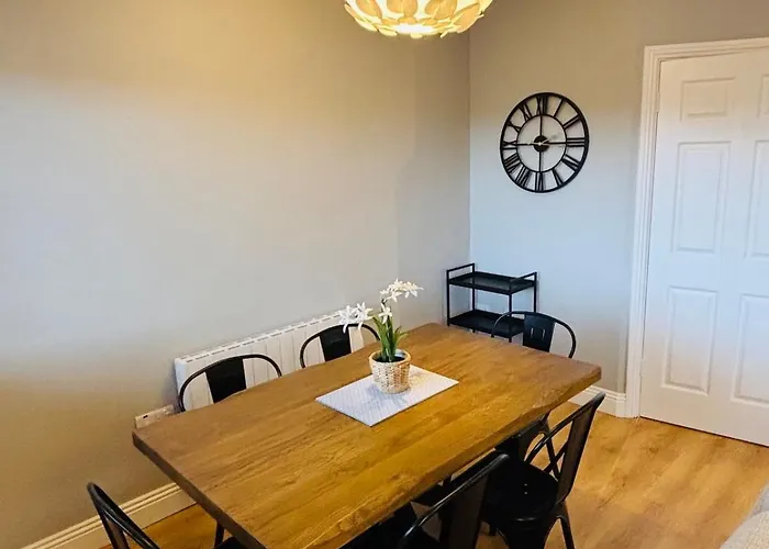 Prázdninový dům Boru Walk Townhouse -stylish & Modern Killaloe