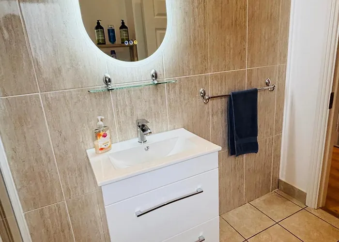 Boru Walk Townhouse -stylish & Modern Killaloe